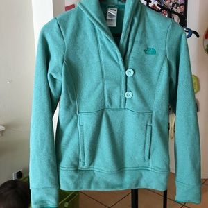 The North face sweater